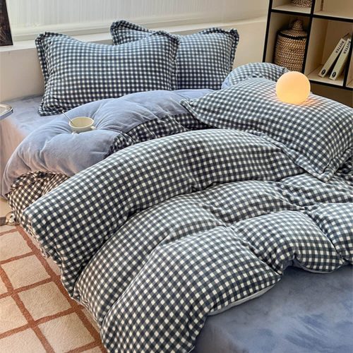 Anti Static Cozy Plaid Milk Velvet Bed Sheet Set 18