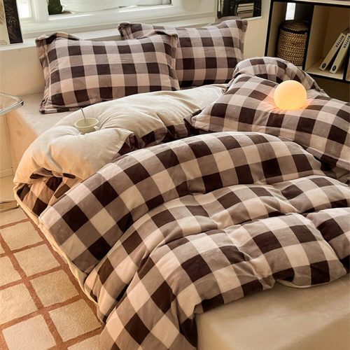 Anti Static Cozy Plaid Milk Velvet Bed Sheet Set 5