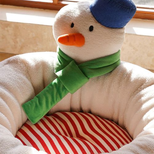 Christmas Snowman Shaped Cosy Cat Bed6