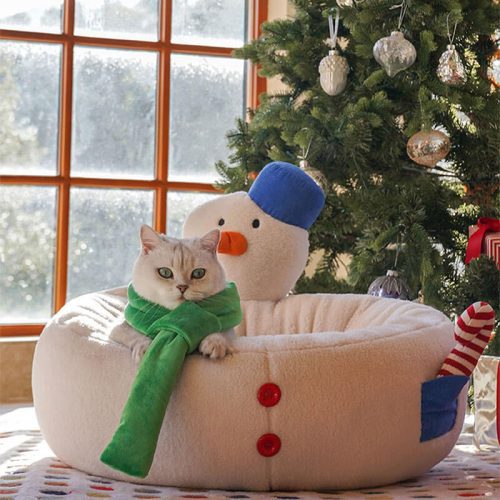 Christmas Snowman Shaped Cosy Cat Bed7