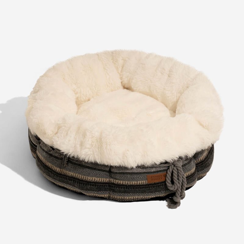 ClassicJacquardPlushDonutDogBed SnuggleDen 3 4c787a2e 9eca 484f a824 a858618cf5cc