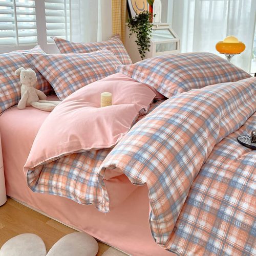 ClassicPlaidColorblockStylishBreathableBedSheetSet 5