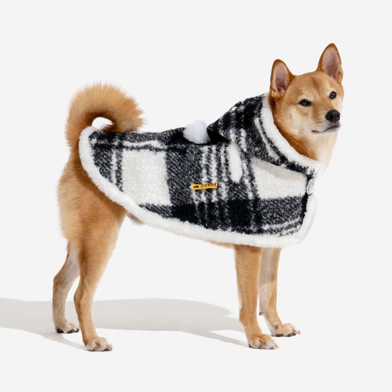 ClassicPlaidWarmthHuman DogPoncho FestiveCompanions 11