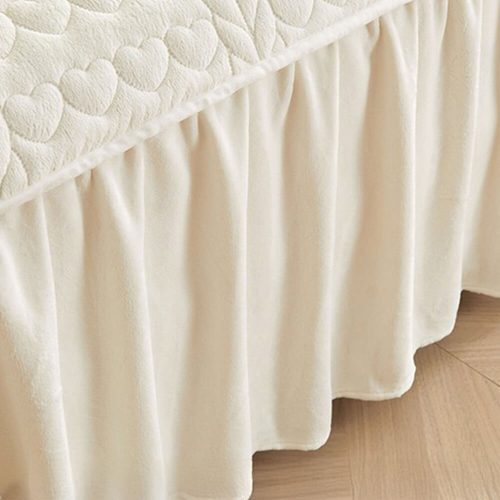 CreamyMilkVelvetQuiltedBedSheetSet 15