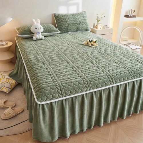 CreamyMilkVelvetQuiltedBedSheetSet 21