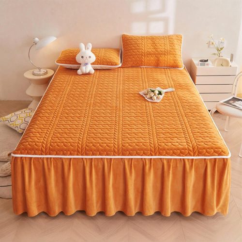 CreamyMilkVelvetQuiltedBedSheetSet 4