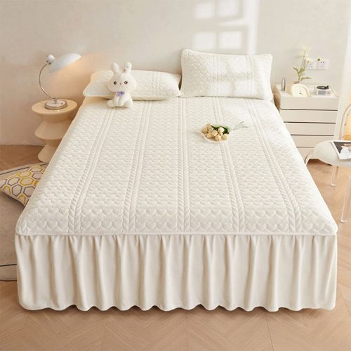 CreamyMilkVelvetQuiltedBedSheetSet 8