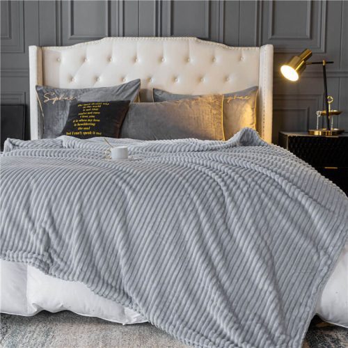 Double sidedMilkVelvetSofaBedBlanket 7 dd0cc337 28c7 4ea6 b7e3 849bf9847c38