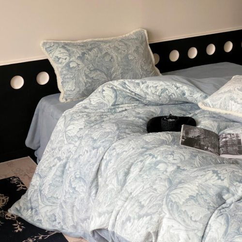 ElegantJacquardMilkVelvetComfortableBedSheetSet 7