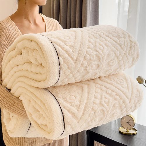 FUNNYFUZZYBaroqueStyleEmbossedMilkVelvetSoftFleeceBlanket 3