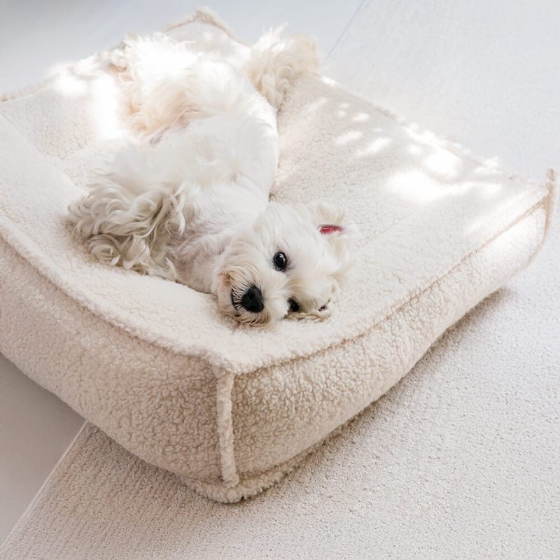 FUNNYFUZZYCurvedSupportOrthopedicTeddyFabricWaterproofDog CatBed 4