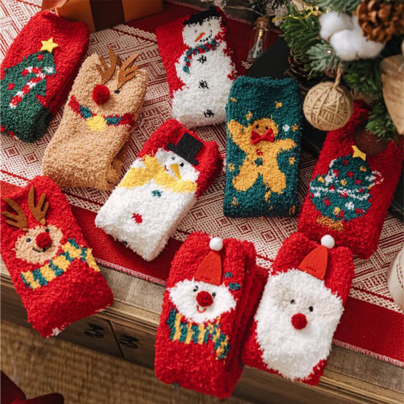 FunnyFuzzyChristmasSantaClausKnittedScarfMatchingSocksForPetAndOwner 27