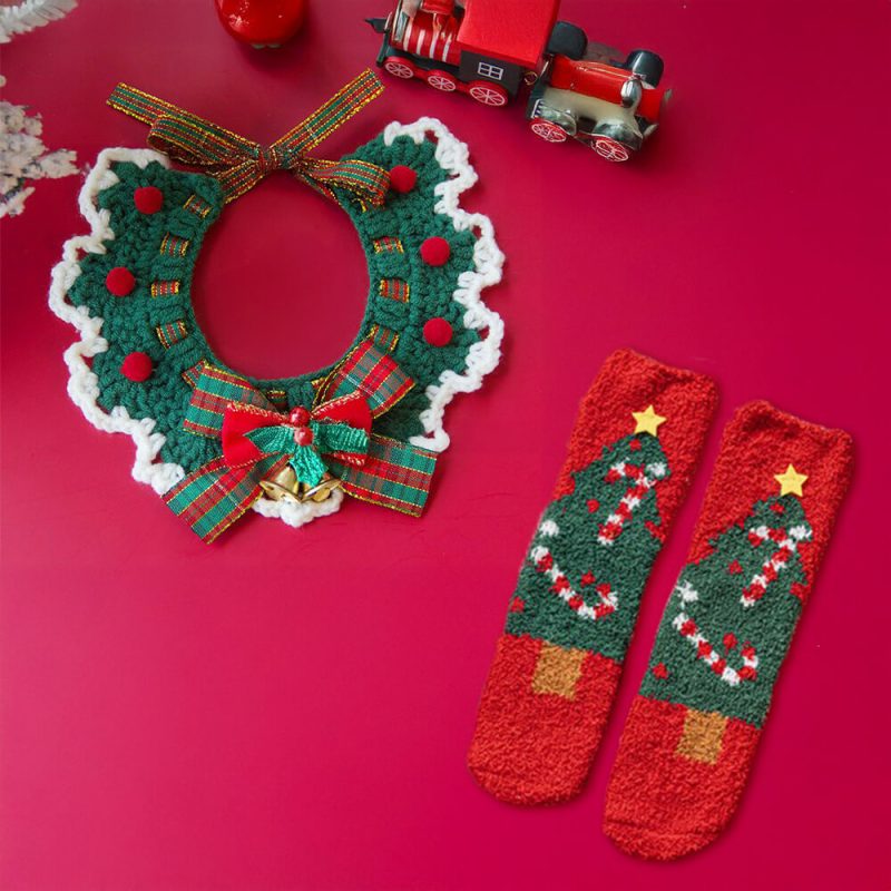 FunnyFuzzyChristmasSantaClausKnittedScarfMatchingSocksForPetAndOwner 8