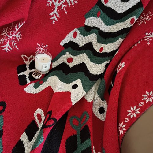 FunnyFuzzyChristmasTreePatternCozyKnittedHolidayDecorThrowBlanket 3