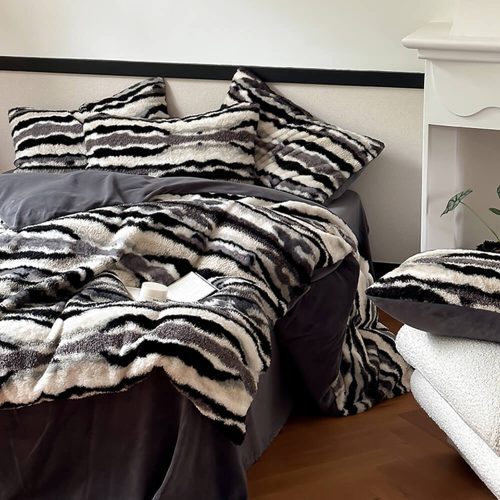 FunnyFuzzyDual SidedLuxuryZebraPrintPlushBedSheetSet 10