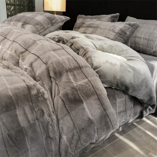 FunnyFuzzyElegantFauxRabbitFurMilkVelvetDouble SidedCozyBedSheetSet 9