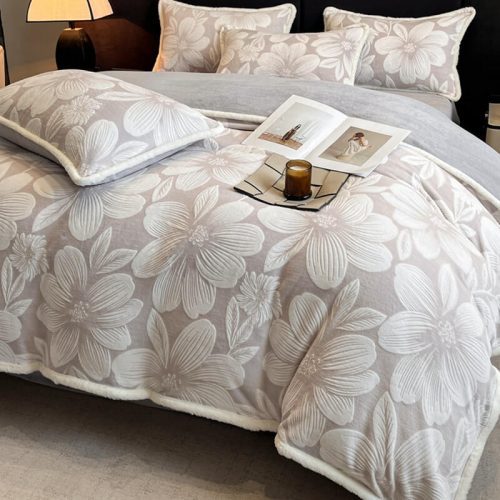 FunnyFuzzyElegantFloralEmbossedUltra SoftWarmBedSheetSet 15