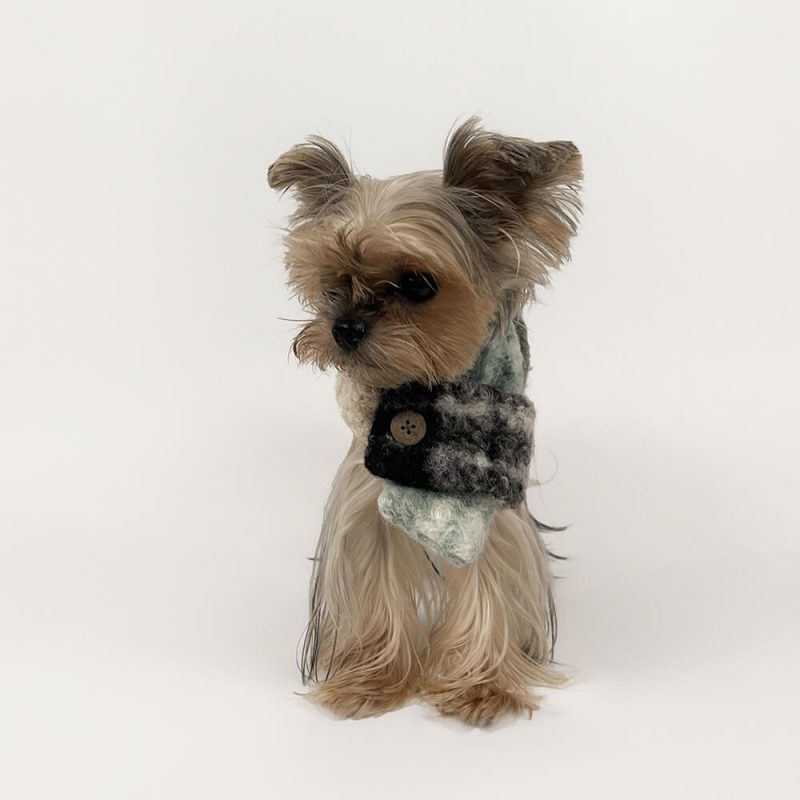 FunnyFuzzyFashionablePlaidColorBlockPlushWarmPetScarf 6