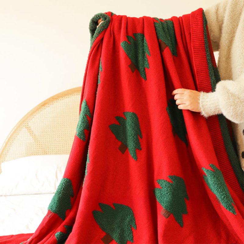 FunnyFuzzyFestiveChristmasTreePatternKnittedThrowBlanketwithPillow 11