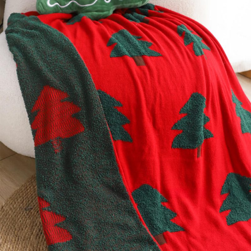 FunnyFuzzyFestiveChristmasTreePatternKnittedThrowBlanketwithPillow 3