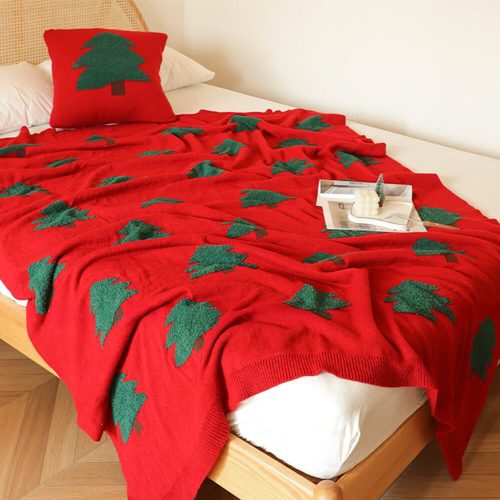 FunnyFuzzyFestiveChristmasTreePatternKnittedThrowBlanketwithPillow 5