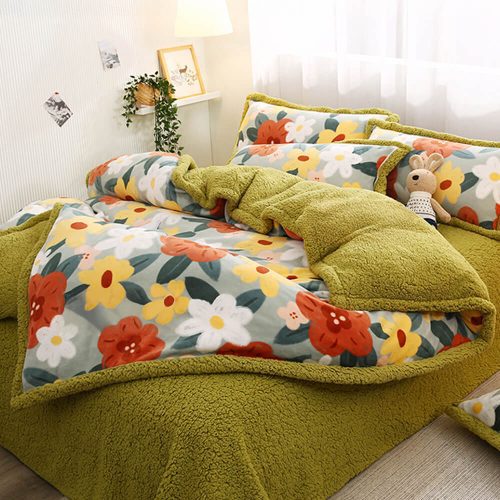 FunnyFuzzyFloralPrintMilkVelvet SherpaDouble SidedBedSheetSet 2