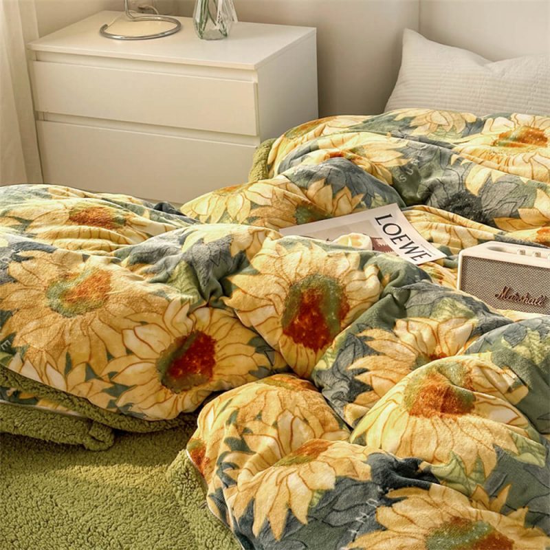 FunnyFuzzyFloralPrintMilkVelvet SherpaDouble SidedBedSheetSet 7