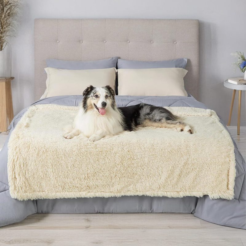 FunnyFuzzyLuxuriousWaterproofPlushWarmMulti PurposeHomeDogBlanket 3