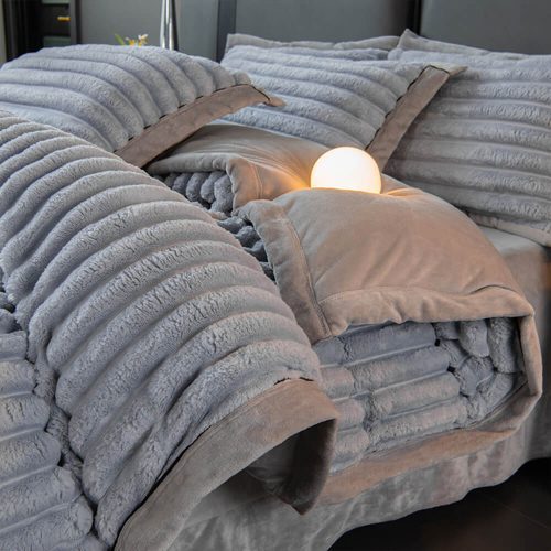 FunnyFuzzyLuxuryRabbitFurDouble SidedWarmWaveBedSheetSet 11