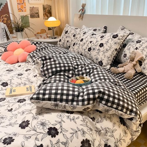 FunnyFuzzyMilkVelvetAnti StaticComforterSet 23