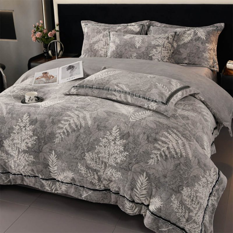 FunnyFuzzyModern3DFloralTrimmedMilkVelvetBedSheetSet 10