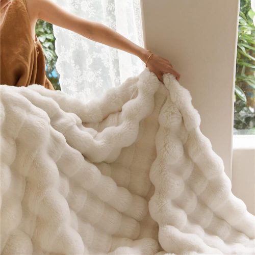 FunnyFuzzyPremiumBubbleDoubleLayerThickenedFauxRabbitFurBlanket 20