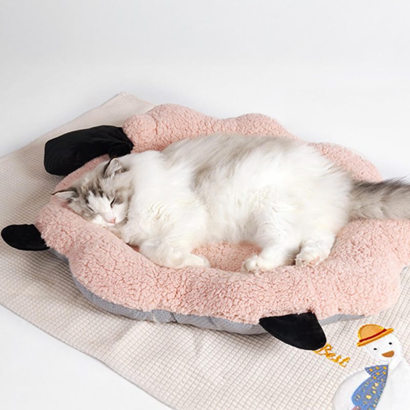 FunnyFuzzySheepShapedCottonVelvetWarmMulti FunctionalDog CatMat 8