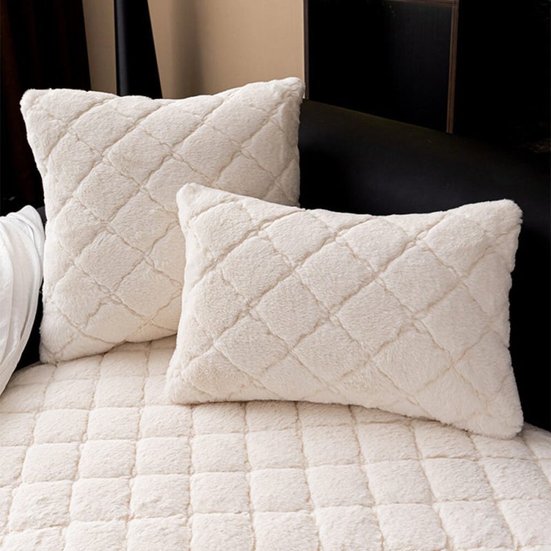 FunnyFuzzySoftPlushDiamondQuiltedAnti SlipCushionCouchCover 4