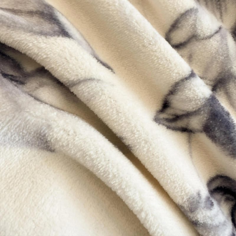 FunnyFuzzyUltraSoftMilkVelvetNon SheddingLeafPatternBedSheetSet 12