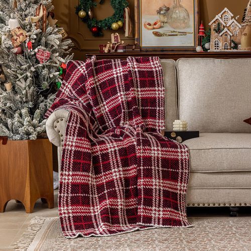 FunnyFuzzy Luxury French Cozy Plush Checkered Sofa Throw Blanket 8