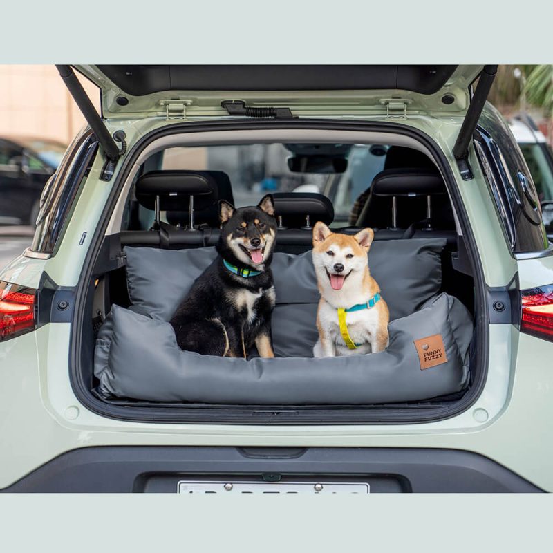 FunnyFuzzy TravelBolsterSafetyMediumLargeDogCarBackSeatBed2 c25b7282 49d4 448d 8fe4 372c204316bc