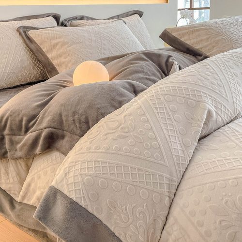 JacquardLightLuxuryDouble SidedVelvetSkin FriendlyWarmBedSheetSet 7