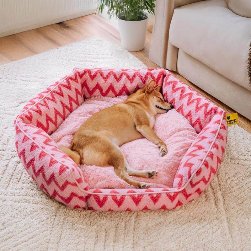 PlushRetreatChevronDogBed TheWarmHugger 14 3a5cbb9c 44df 48be 8e47 6903688410b7