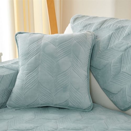 SuedeElegantPatternSofaProtectiveNon SlipCouchCover 11