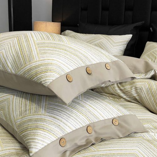 TrendyGeometricComfortableWarmBedSheetSet 2