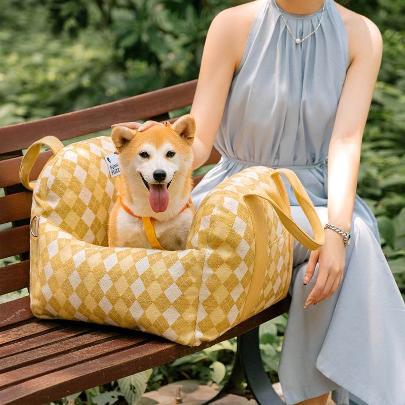 VintageHeartCheckerboardDogCarSeatBed ddcf77f3 eab8 4d64 be78 ce99f3c34911