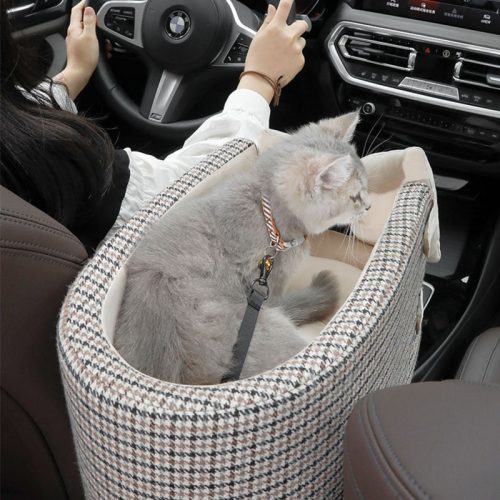 funnyfuzzyHoundstoothLookoutConsoleBowTiePetCarSeat 6