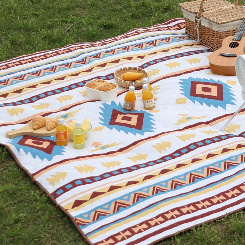 funnyfuzzyMoroccanOutdoorUltrasonicWaterproofPicnicMat 10