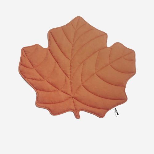 funnyfuzzy leafshapeblanket4 24068dd6 b1b6 484e 8ea5 faa408047266