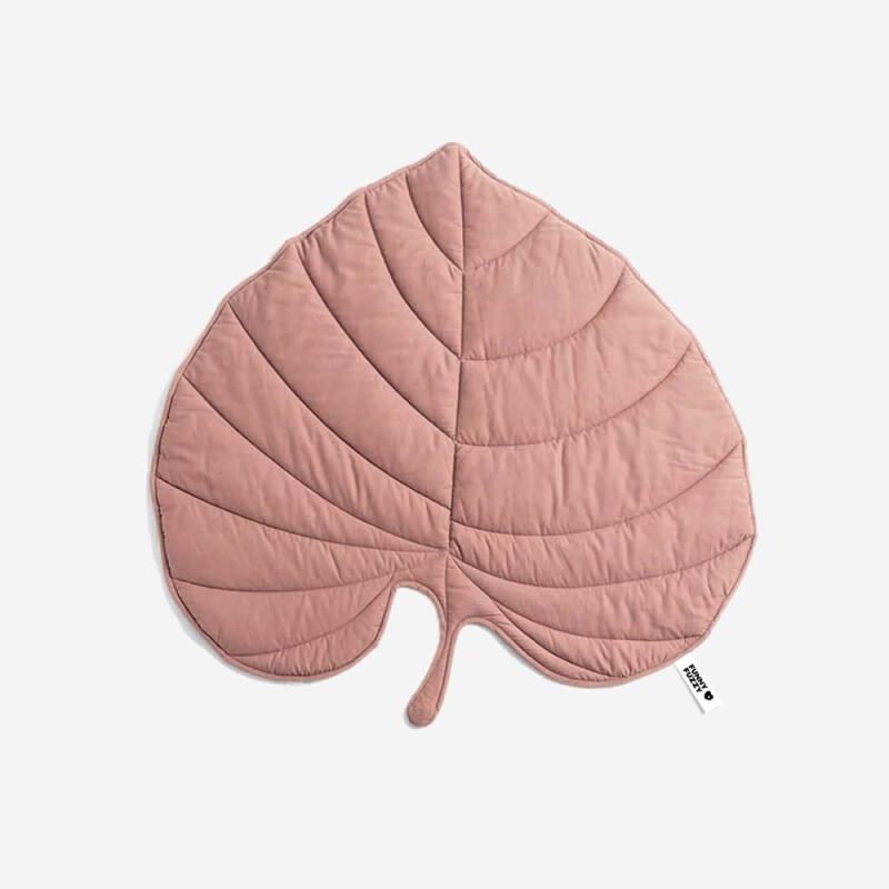 funnyfuzzy leafshapeblanket5